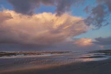 Langeoog Wolken überm Strand